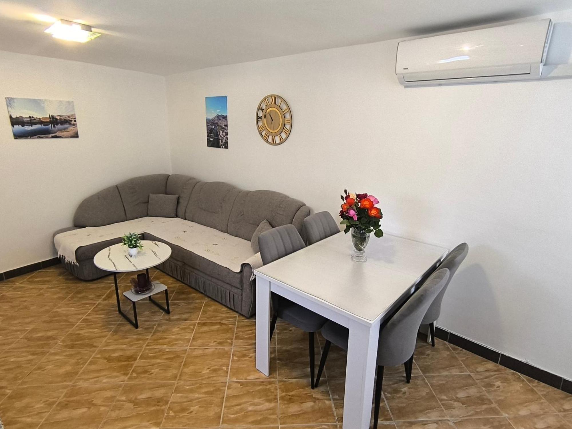 Apartman Vukalovic Trebinje Exteriör bild